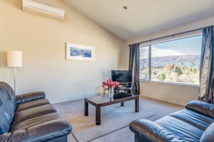 Criffel Peak View Apartment Lounge